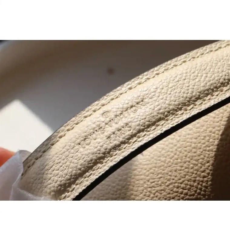 Fashion Reps Bags LV 2102SH0019 0520